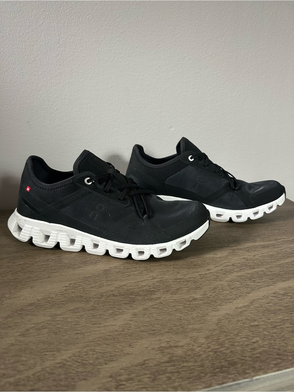 On Running Black Athletic Shoes with White Soles Woman’s Size 9